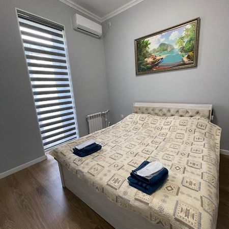 Amir Temur Apartment In Center After Renovation Ташкент Екстериор снимка