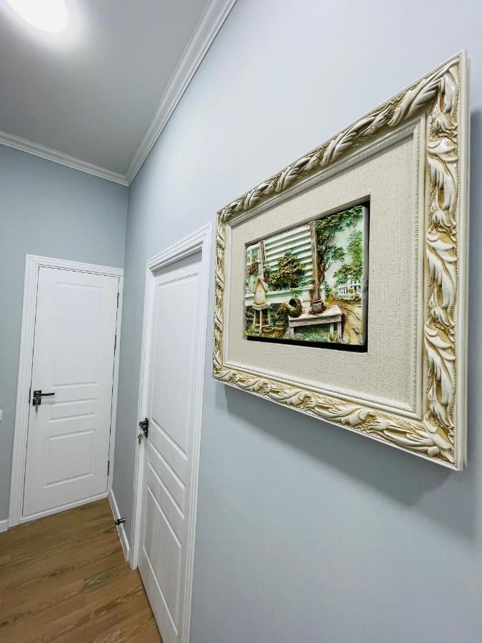 Amir Temur Apartment In Center After Renovation Ташкент Екстериор снимка
