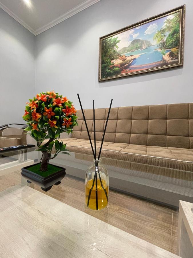 Amir Temur Apartment In Center After Renovation Ташкент Екстериор снимка